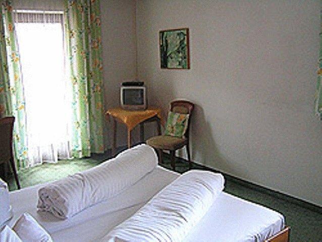 C+M+B Hotel Аксамс Екстериор снимка